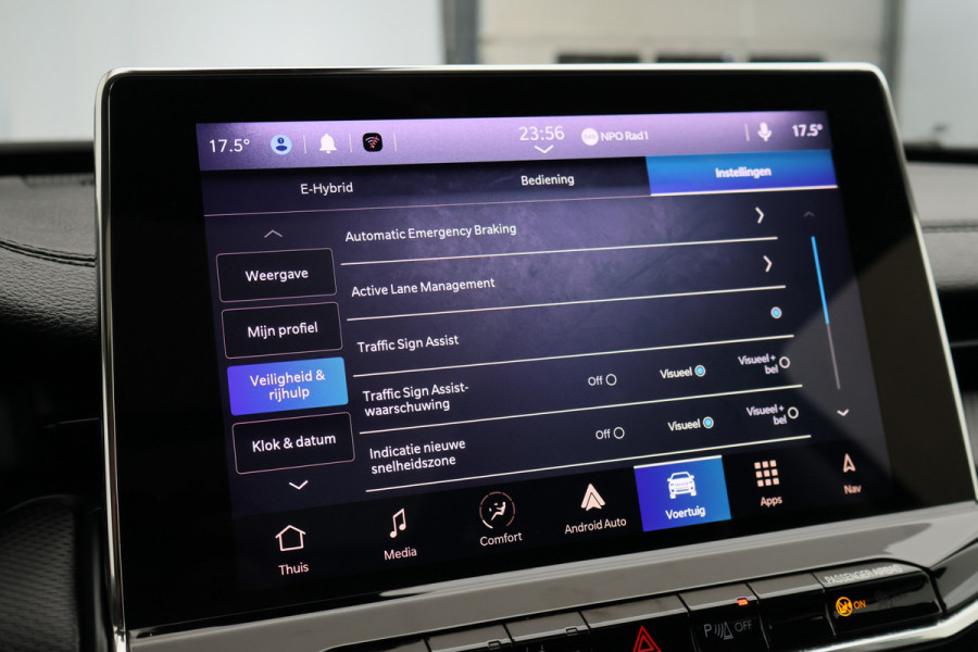 Jeep Compass 4xe 240 Plug-in Hybrid Electric Trailhawk Panoramadak, Leder/Stof, ACC, Camera, Apple Carplay, Virtual Cockpit, 17''