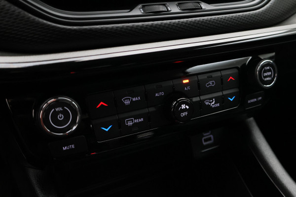 Jeep Compass 4xe 240 Plug-in Hybrid Electric Trailhawk Panoramadak, Leder/Stof, ACC, Camera, Apple Carplay, Virtual Cockpit, 17''