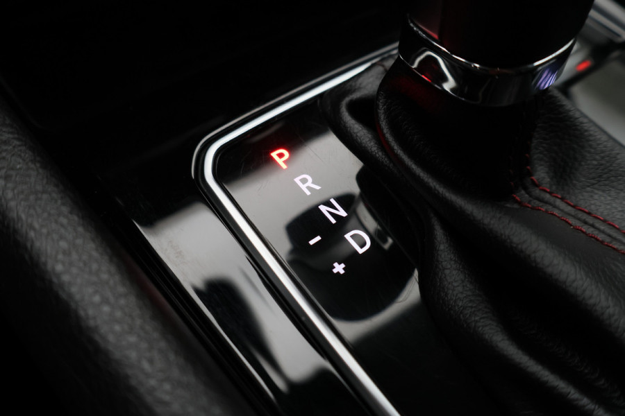 Jeep Compass 4xe 240 Plug-in Hybrid Electric Trailhawk Panoramadak, Leder/Stof, ACC, Camera, Apple Carplay, Virtual Cockpit, 17''
