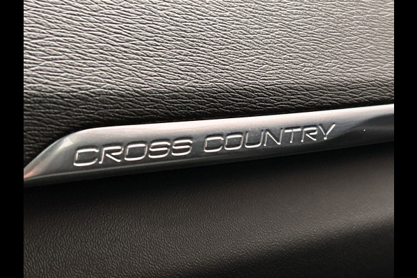 Volvo V40 Cross Country 1.5 T3 Nordic+ | Origineel NL | Dealer Onderhouden | Memory | Stoel Verwarming | Trekhaak | Panoramadak |