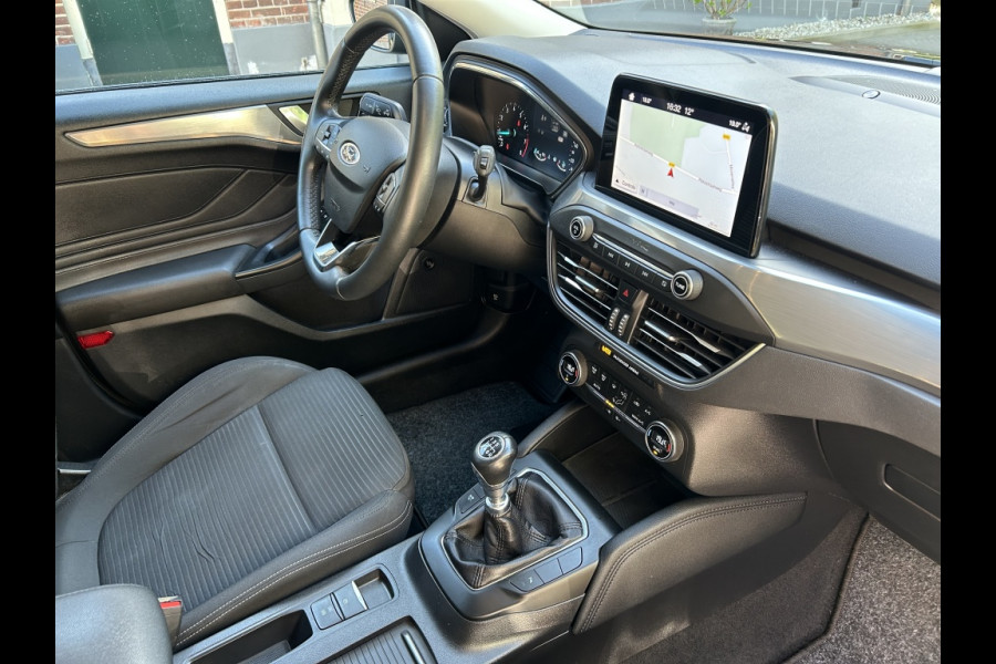 Ford Focus 1.0 125pk Tit. Bns Navi, Carplay, 17” LMV, Trekhaak