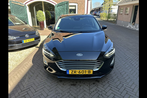 Ford Focus 1.0 125pk Tit. Bns Navi, Carplay, 17” LMV, Trekhaak