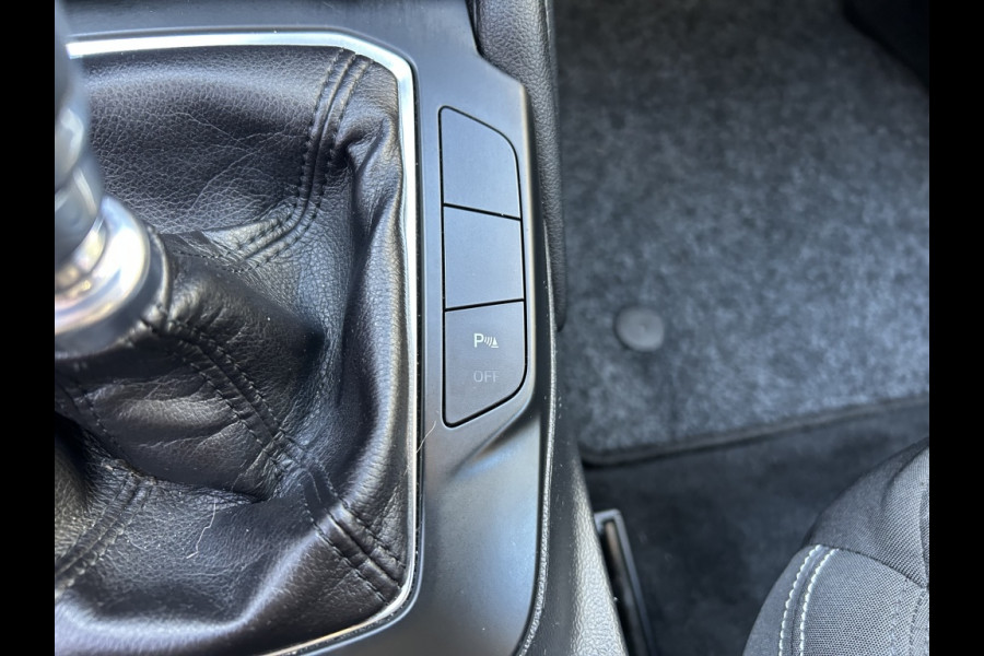 Ford Focus 1.0 125pk Tit. Bns Navi, Carplay, 17” LMV, Trekhaak
