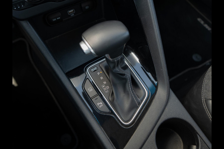 Kia Niro 1.6 GDi Hybrid ExecutiveLine | Stoel en sturverwarming | Navigatie |