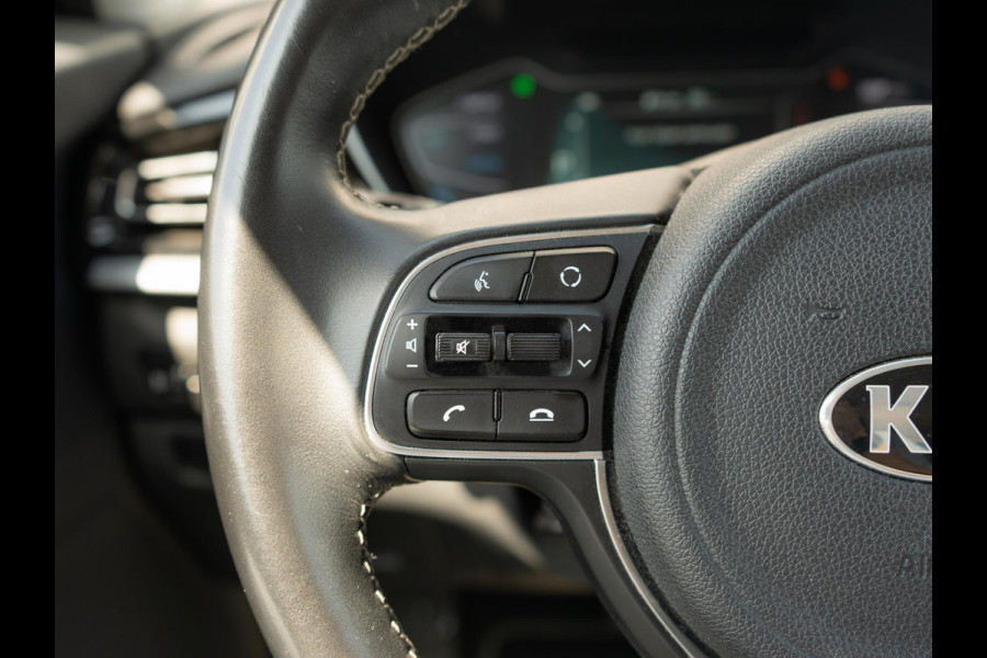 Kia Niro 1.6 GDi Hybrid ExecutiveLine | Stoel en sturverwarming | Navigatie |