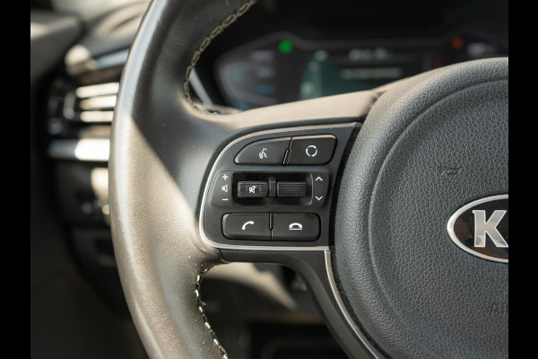 Kia Niro 1.6 GDi Hybrid ExecutiveLine | Stoel en sturverwarming | Navigatie |