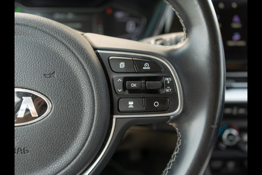 Kia Niro 1.6 GDi Hybrid ExecutiveLine | Stoel en sturverwarming | Navigatie |