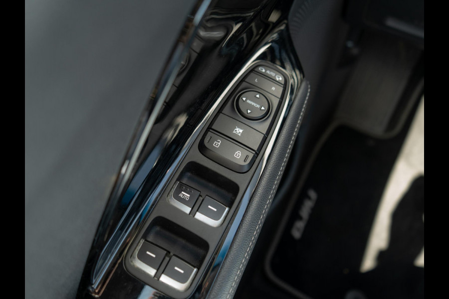 Kia Niro 1.6 GDi Hybrid ExecutiveLine | Stoel en sturverwarming | Navigatie |