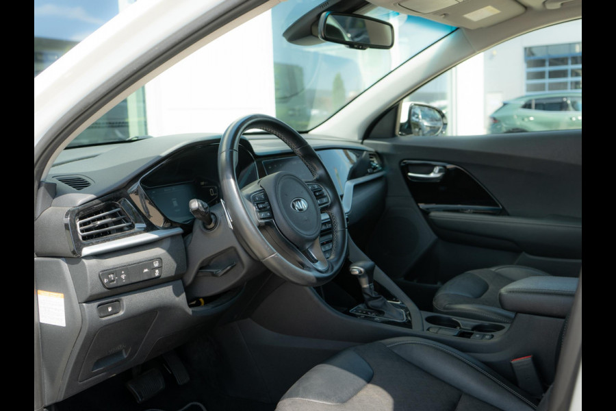 Kia Niro 1.6 GDi Hybrid ExecutiveLine | Stoel en sturverwarming | Navigatie |
