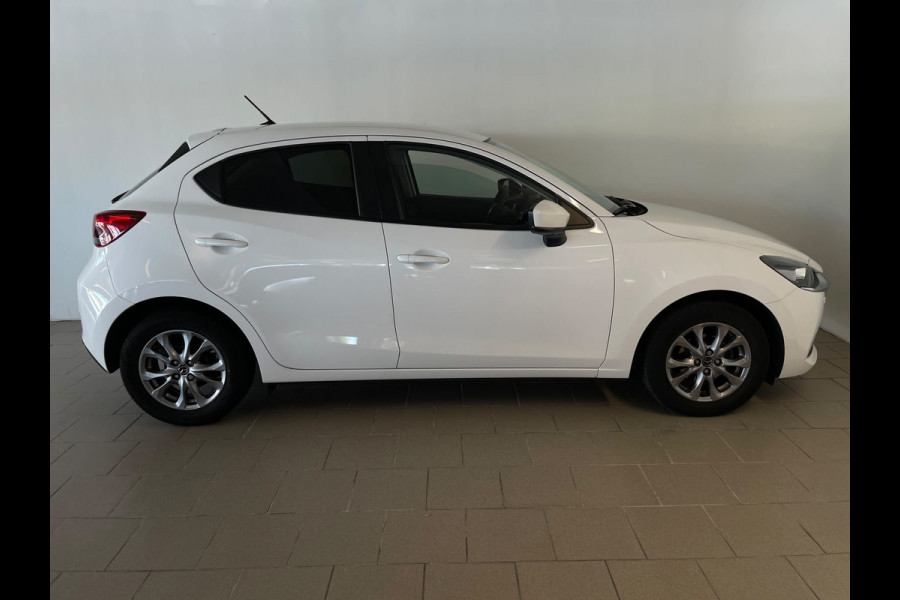 Mazda 2 1.5 Skyactiv-G Comfort AIRCO NAVI CRUISE BLUETOOTH MULTI STUUR PDC VELGEN 6 VERSN ZEER NETTE AUTO