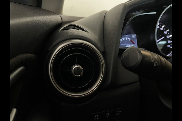 Mazda 2 1.5 Skyactiv-G Comfort AIRCO NAVI CRUISE BLUETOOTH MULTI STUUR PDC VELGEN 6 VERSN ZEER NETTE AUTO