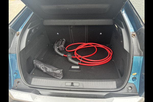 Peugeot E-3008 Allure 73 kWh | Rijklaar geleverd! |