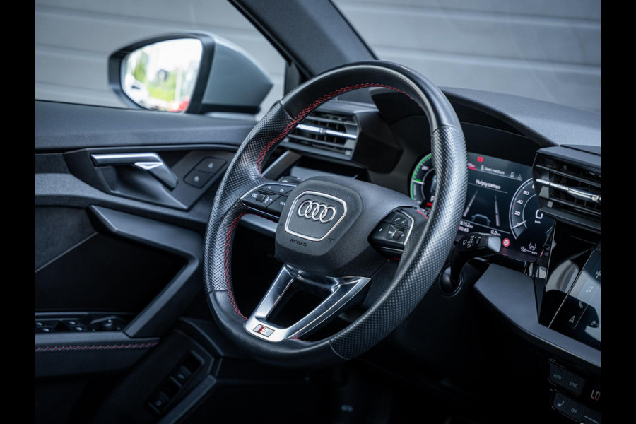 Audi A3 Sportback 45 TFSI e S edition Competition 3x S-Line - Nardo Grey! l RS Seat l HUD l ACC