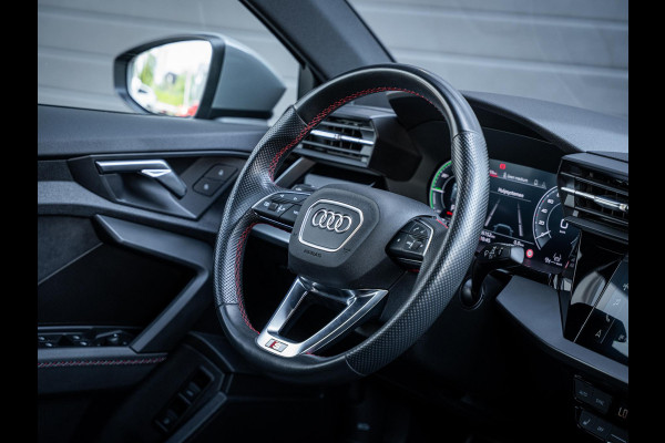 Audi A3 Sportback 45 TFSI e S edition Competition 3x S-Line - Nardo Grey! l RS Seat l HUD l ACC