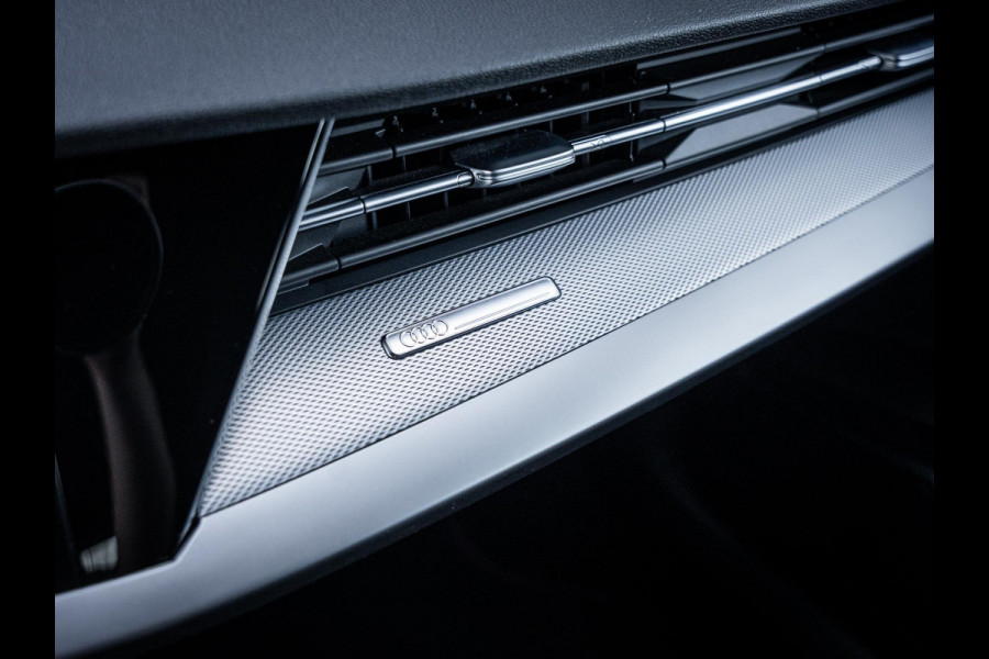 Audi A3 Sportback 45 TFSI e S edition Competition 3x S-Line - Nardo Grey! l RS Seat l HUD l ACC