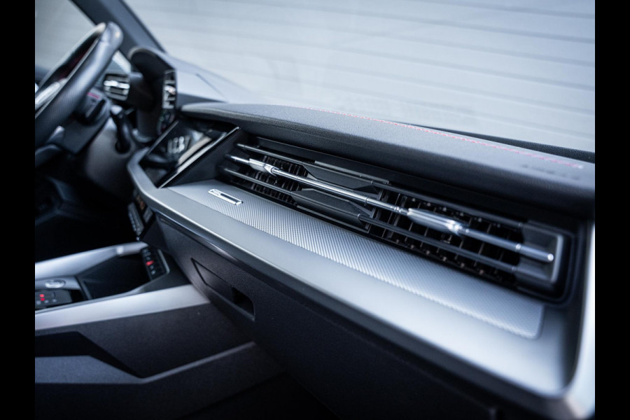 Audi A3 Sportback 45 TFSI e S edition Competition 3x S-Line - Nardo Grey! l RS Seat l HUD l ACC