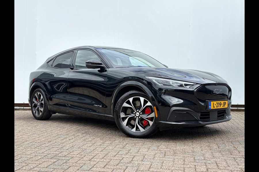 Ford Mustang Mach-E AWD 75 kWh Pano 360° Memory Stoel/Stuurverw B&O Leer Orig.NL BOMVOL!