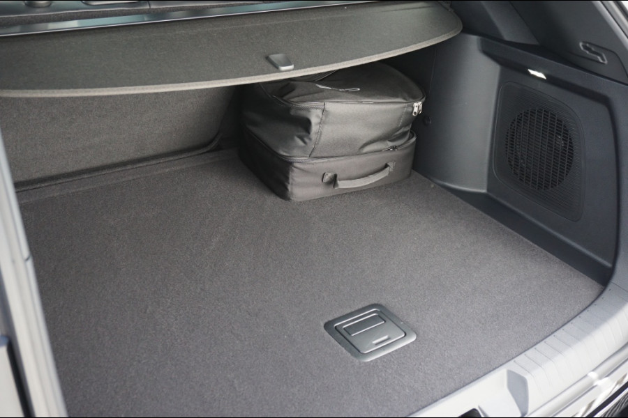 BYD SEAL U 1.5 DM-i FWD Boost 218 PK | SUPER LUXE | 6JR GARANTIE | NIEUW