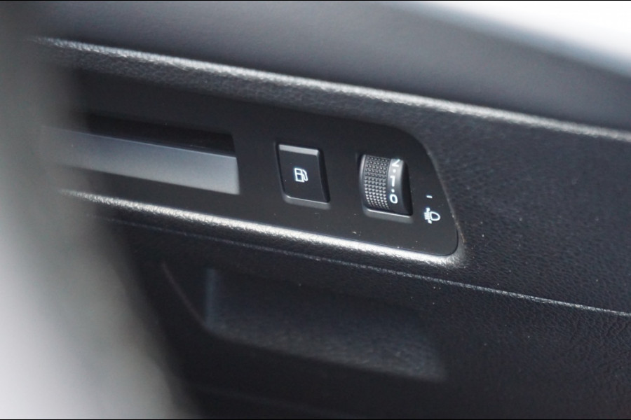 BYD SEAL U 1.5 DM-i FWD Boost 218 PK | SUPER LUXE | 6JR GARANTIE | NIEUW