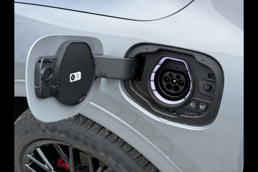Ford Kuga 2.5 PHEV ST-Line X | 243pk | Driver Assistance pack | Matrix LED | Black Package | Wegklapbare Trekhaak | Panoramadak | Winterpack | 2.100kg Trekgewicht
