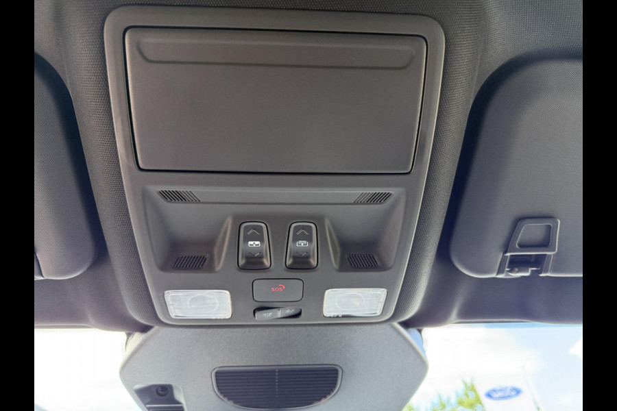 Ford Kuga 2.5 PHEV ST-Line X | 243pk | Driver Assistance pack | Matrix LED | Black Package | Wegklapbare Trekhaak | Panoramadak | Winterpack | 2.100kg Trekgewicht