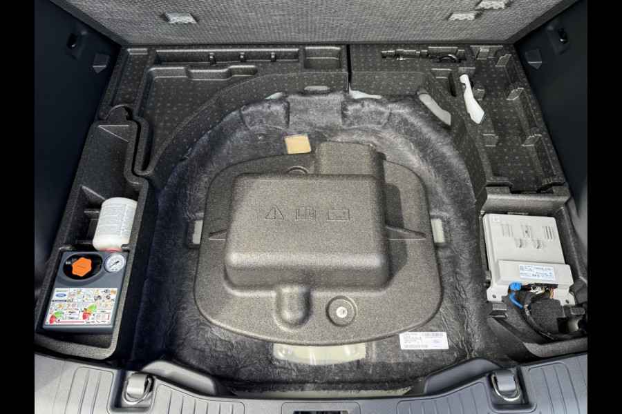 Ford Kuga 2.5 PHEV ST-Line X | 243pk | Driver Assistance pack | Matrix LED | Black Package | Wegklapbare Trekhaak | Panoramadak | Winterpack | 2.100kg Trekgewicht