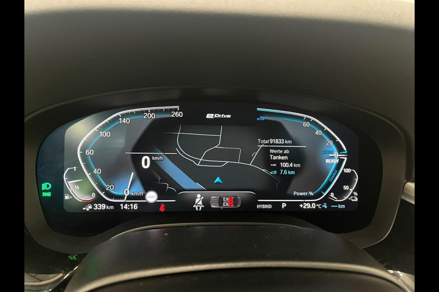 BMW 5 Serie Touring 530e High Executive Panoramadak Navigatie Apple Carplay Android Auto 360 camera Parkeerhulp Cruise Control Adaptieve LED-koplampen Stoelverwarming Leder Climate Control Lichtmetalen velgen Privacy Glass