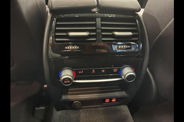 BMW 5 Serie Touring 530e High Executive Panoramadak Navigatie Apple Carplay Android Auto 360 camera Parkeerhulp Cruise Control Adaptieve LED-koplampen Stoelverwarming Leder Climate Control Lichtmetalen velgen Privacy Glass