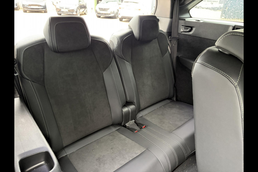Peugeot 5008 1.2 Hybrid 145 GT 7p ADAPTIVE CRUISE | 360° CAMERA | STOEL- & STUURVERWARMING | MEMORY SEAT MET MASSAGE | DODEHOEKDETECTIE | DRIVE ASSIST | FABRIEKSGARANTIE T/M 07-2027