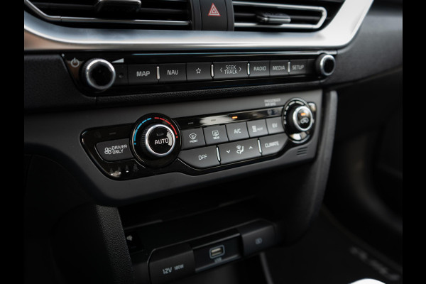 Kia e-Niro ExecutiveLine 64 kWh | Stoel en stuurverwarming / Stoel ventilatie | Navigatie |