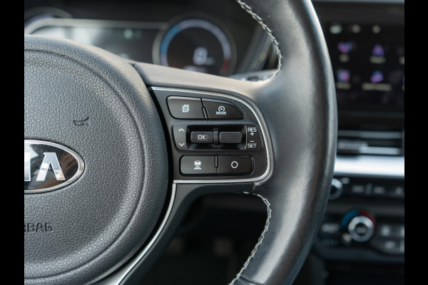 Kia e-Niro ExecutiveLine 64 kWh | Stoel en stuurverwarming / Stoel ventilatie | Navigatie |