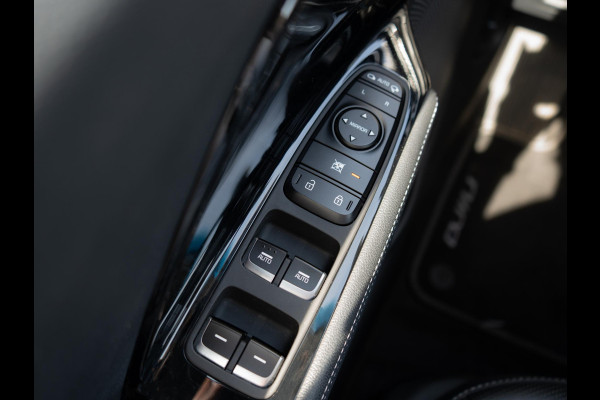 Kia e-Niro ExecutiveLine 64 kWh | Stoel en stuurverwarming / Stoel ventilatie | Navigatie |