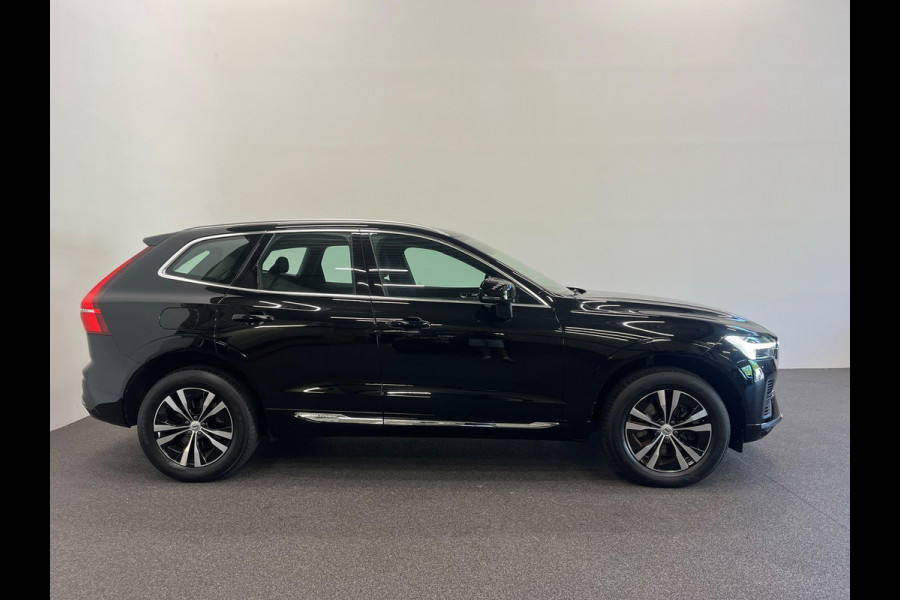 Volvo XC60 2.0 T6 Plug-in hybrid AWD Core Bright DEMO! Panoramadak Airco ECC PDC VA+Camera Full LED Elektrische achterklep Cruise Control Winter Pack