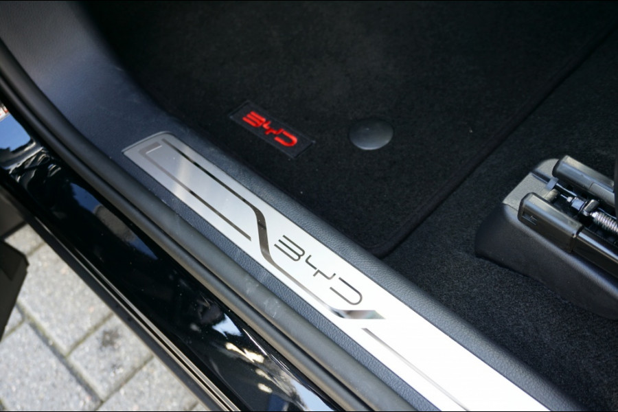 BYD SEAL U 1.5 DM-i FWD Boost 218 PK | BOMVOL | 6JR GARANTIE | NIEUW!