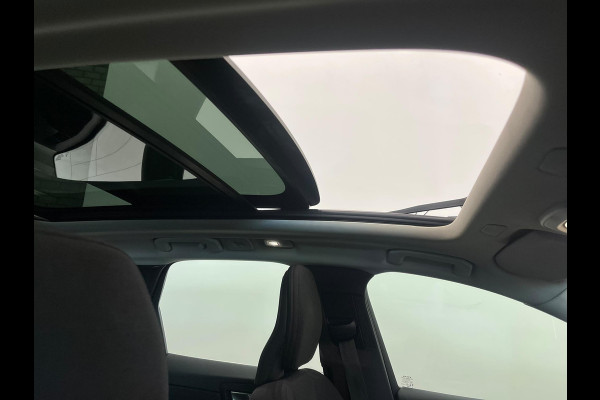 Volvo XC60 2.0 T6 Plug-in hybrid AWD Core Bright DEMO! Panoramadak Airco ECC PDC VA+Camera Full LED Elektrische achterklep Cruise Control Winter Pack