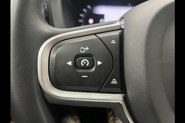 Volvo XC60 2.0 T6 Plug-in hybrid AWD Core Bright DEMO! Panoramadak Airco ECC PDC VA+Camera Full LED Elektrische achterklep Cruise Control Winter Pack