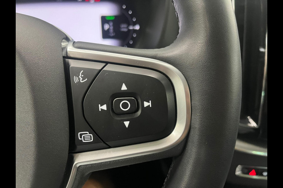 Volvo XC60 2.0 T6 Plug-in hybrid AWD Core Bright DEMO! Panoramadak Airco ECC PDC VA+Camera Full LED Elektrische achterklep Cruise Control Winter Pack