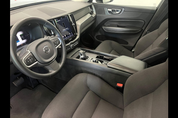 Volvo XC60 2.0 T6 Plug-in hybrid AWD Core Bright DEMO! Panoramadak Airco ECC PDC VA+Camera Full LED Elektrische achterklep Cruise Control Winter Pack