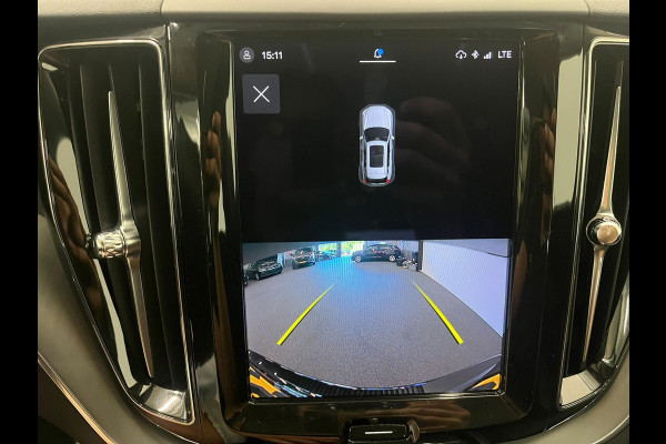 Volvo XC60 2.0 T6 Plug-in hybrid AWD Core Bright DEMO! Panoramadak Airco ECC PDC VA+Camera Full LED Elektrische achterklep Cruise Control Winter Pack