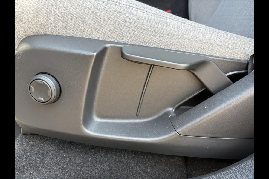 Volvo C40 Recharge Plus 69 kWh SOH 93% ADAPT. CRUISE CONTROL | WARMTEPOMP | STOEL & STUUR VERWARMING N( WINTERPAKKET )  | PANORAMA DAK | ELEK. ACHTERKLEP | 12 MND BOVAG GARANTIE
