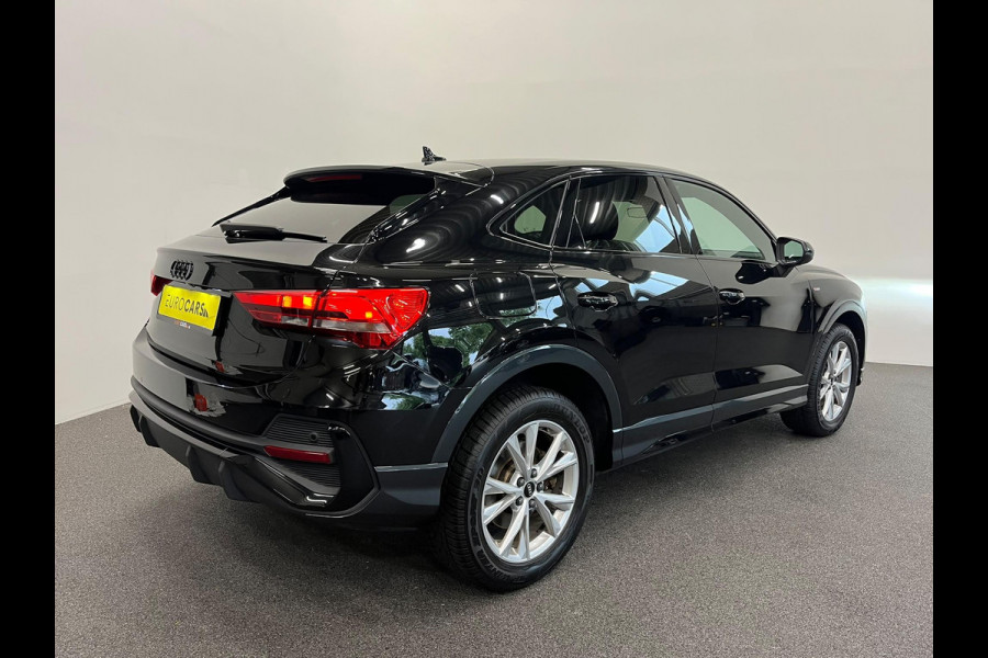 Audi Q3 Sportback 45 TFSI e S Edition PHEV Navigatie Apple Carplay Android Auto Camera Parkeerhulp Cruise Control Virtual Cockpit Full Led Elektrische achterklep Climate Control Lichtmetalen velgen