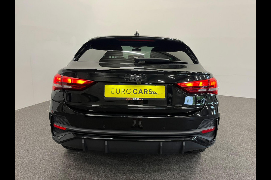 Audi Q3 Sportback 45 TFSI e S Edition PHEV Navigatie Apple Carplay Android Auto Camera Parkeerhulp Cruise Control Virtual Cockpit Full Led Elektrische achterklep Climate Control Lichtmetalen velgen