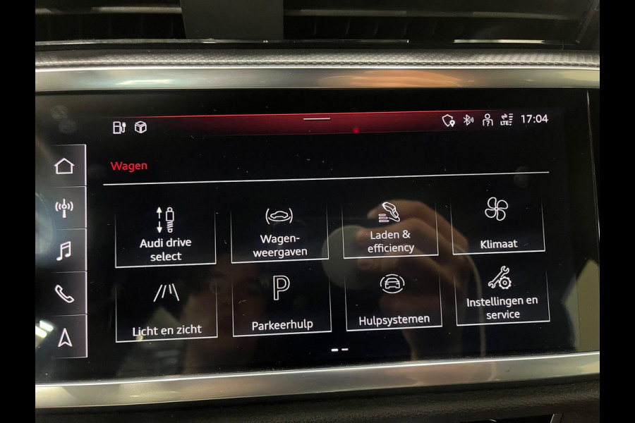 Audi Q3 Sportback 45 TFSI e S Edition PHEV Navigatie Apple Carplay Android Auto Camera Parkeerhulp Cruise Control Virtual Cockpit Full Led Elektrische achterklep Climate Control Lichtmetalen velgen
