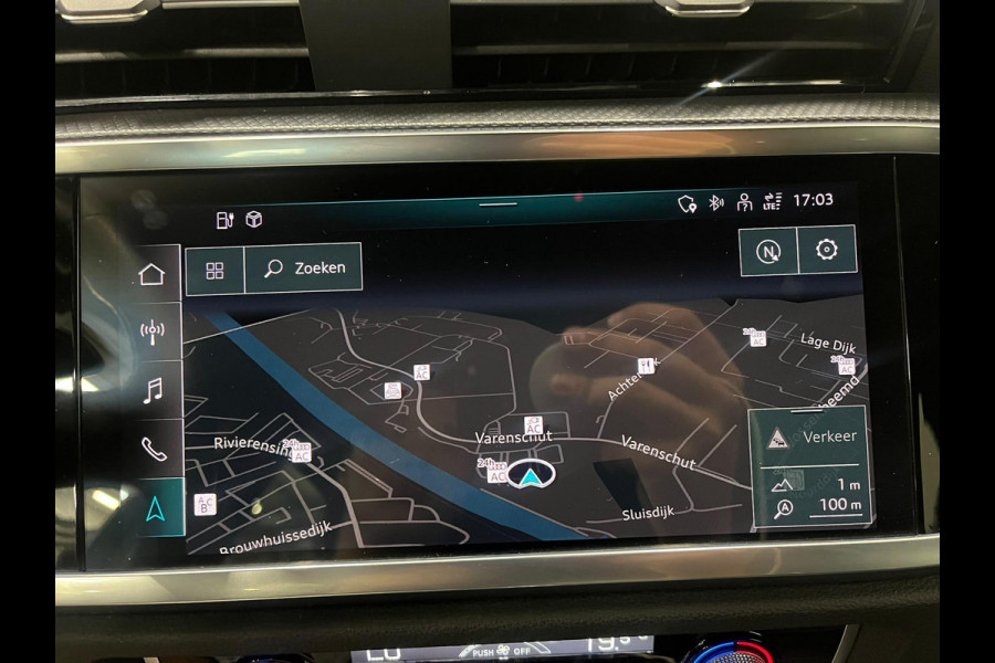 Audi Q3 Sportback 45 TFSI e S Edition PHEV Navigatie Apple Carplay Android Auto Camera Parkeerhulp Cruise Control Virtual Cockpit Full Led Elektrische achterklep Climate Control Lichtmetalen velgen