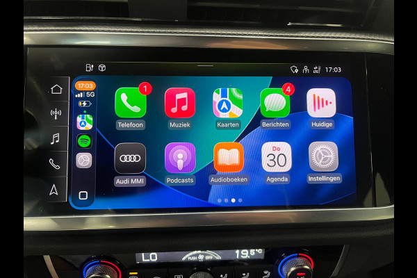 Audi Q3 Sportback 45 TFSI e S Edition PHEV Navigatie Apple Carplay Android Auto Camera Parkeerhulp Cruise Control Virtual Cockpit Full Led Elektrische achterklep Climate Control Lichtmetalen velgen