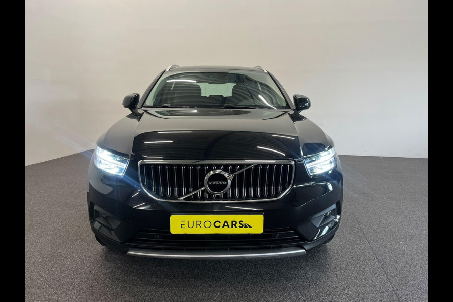 Volvo XC40 1.5 T4 Recharge Inscription Expression Wegklapbare trekhaak Navigatie Apple Carplay Android Auto Camera Parkeerhulp Adaptive Cruise Control Harman Kardon Full Led Climate Control Lichtmetalen velgen