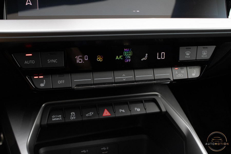 Audi A3 Sportback 40 TFSIe S line PANO MAXTON MATRIX MASSAGE KEYLESS