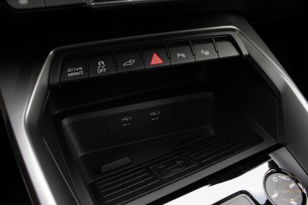 Audi A3 Sportback 40 TFSIe S line PANO MAXTON MATRIX MASSAGE KEYLESS