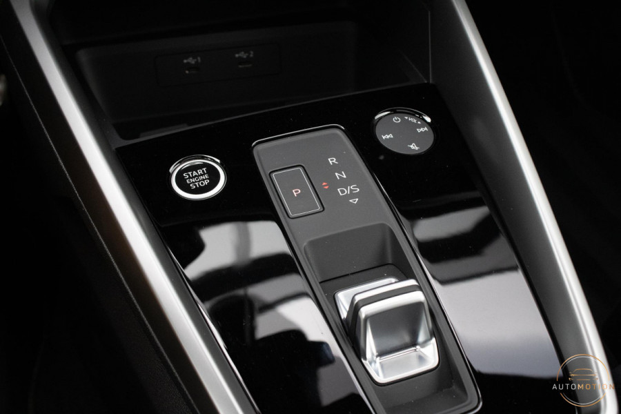 Audi A3 Sportback 40 TFSIe S line PANO MAXTON MATRIX MASSAGE KEYLESS