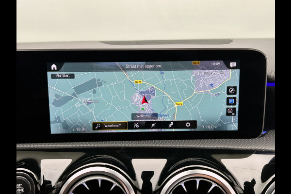 Mercedes-Benz A-Klasse 160 Advantage AMG | Origineel NL | Wide Screen | Carplay | Camera | Sfeer Verlichting |